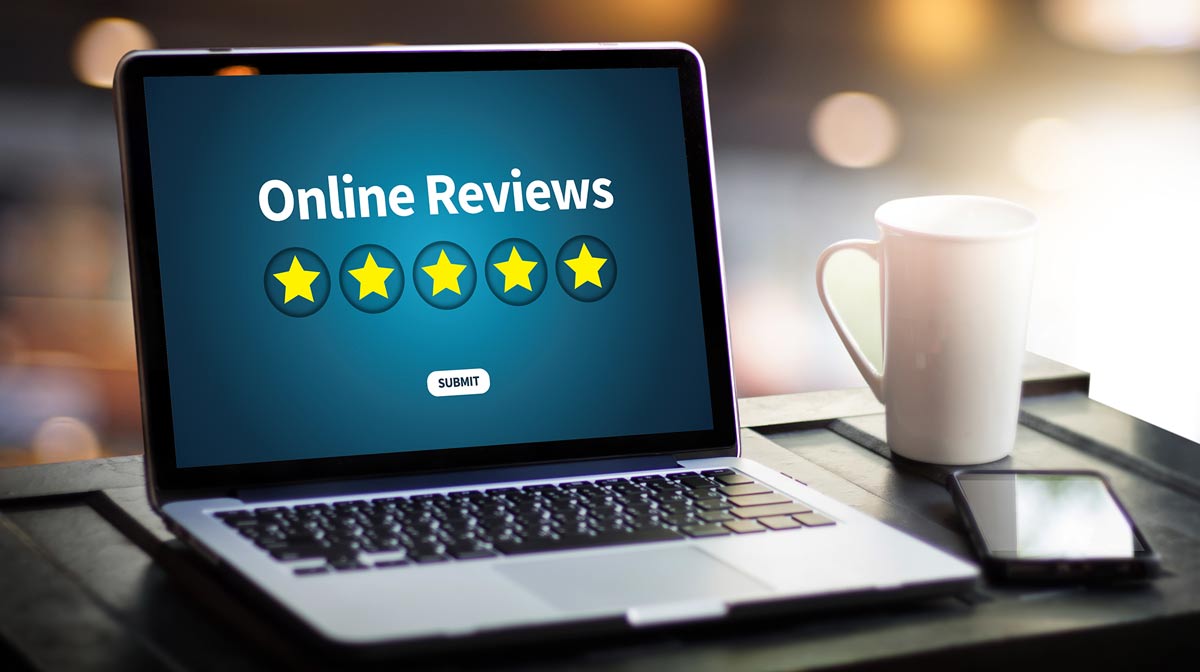 reputation-management-and-online-reviews-on-laptop